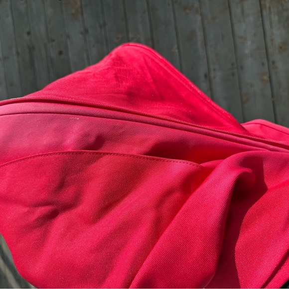 Two Bugaboo Donkey 3 sun canopies - Red - Picture 4 of 4